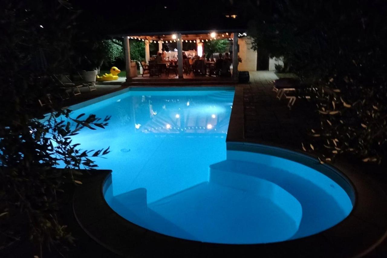 Family Friendly Apartments With A Swimming Pool Povljana, Pag - 244 Luaran gambar