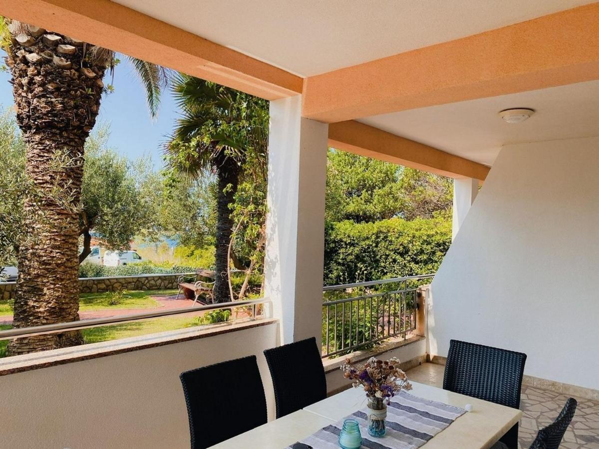 Family Friendly Apartments With A Swimming Pool Povljana, Pag - 244 Luaran gambar