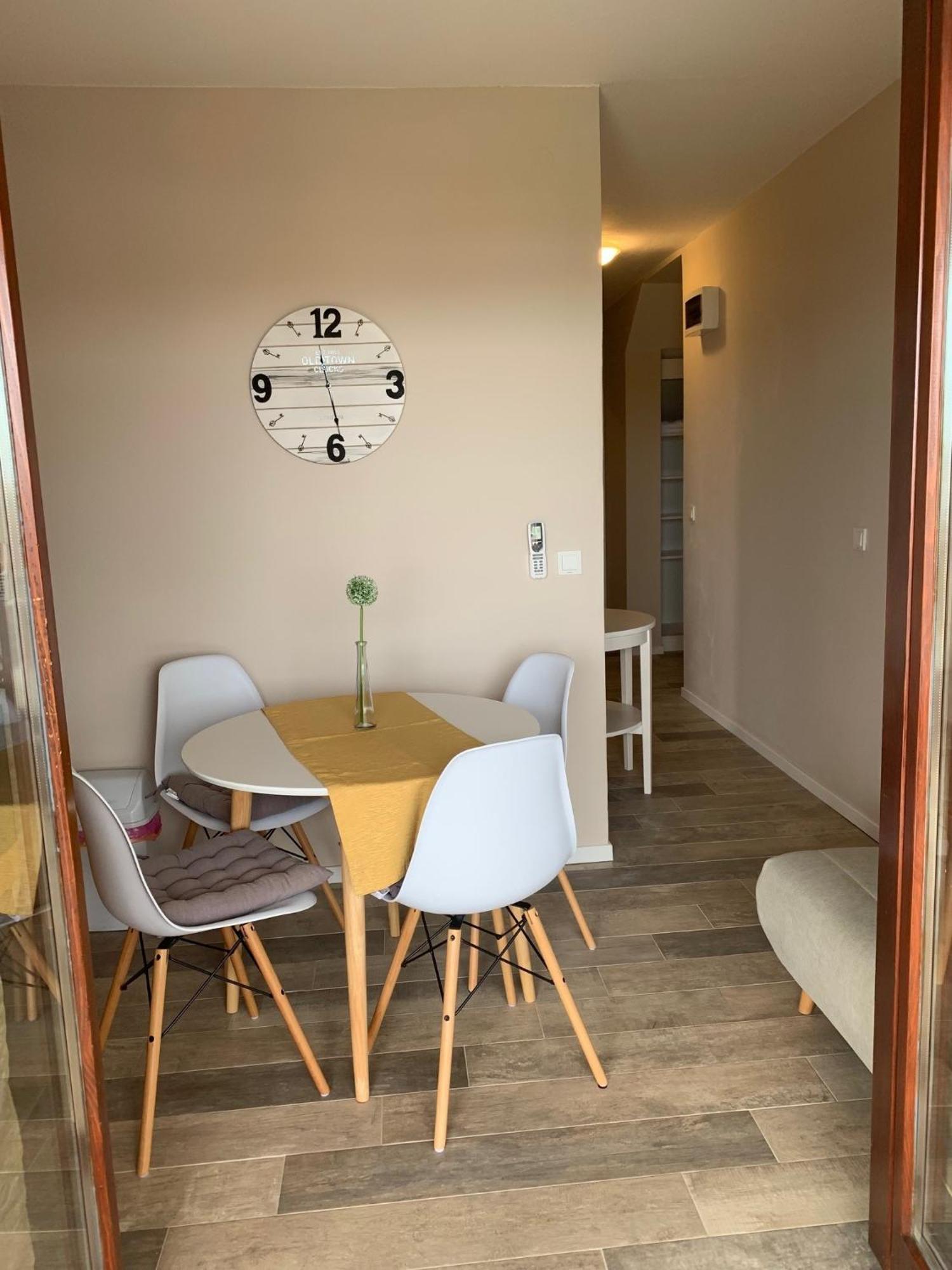 Family Friendly Apartments With A Swimming Pool Povljana, Pag - 244 Bilik gambar