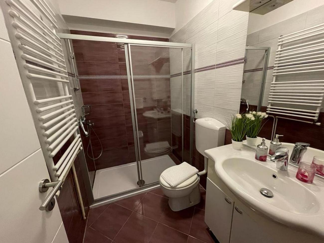 Family Friendly Apartments With A Swimming Pool Povljana, Pag - 244 Luaran gambar